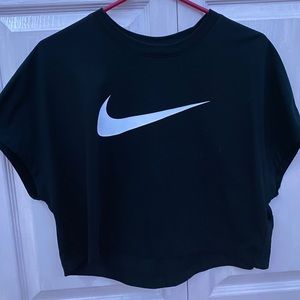 nike crop top